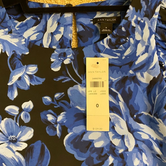 Ann Taylor Dresses & Skirts - Ann Taylor Floral Dress